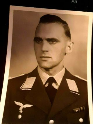 Ww Ll German Luftwaffen Pilot Photo