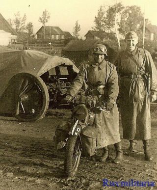 Best Wehrmacht Kradmelder In Riding Gear W/ Motorcycle By Artillery Gun