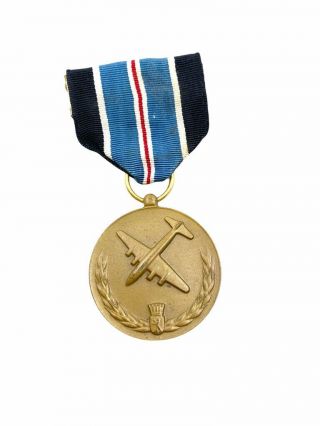 Ww2 Us Berlin Airlift Medal Full Size