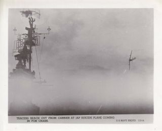 Wwii Us Navy Photo Japanese Kamikaze Attack Carrier Leyte Gulf 666