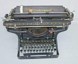 Vintage Underwood 14 Typewriter - Black & Green Keys