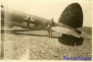 Org.  Photo: Us Troops W/ Captured Luftwaffe He - 111 Bomber (sm,  Em) On Field (1)