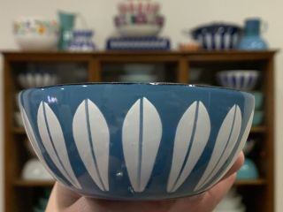 Vintage Cathrineholm Of Norway 4” Blue W/ White Lotus Enamel Bowl
