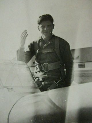 WWII German Photo Combat pilot with parachute Glider? 2
