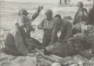 D - Day American Gi Received Treatment On One Of The Landing Beaches 5x7 Re - Print