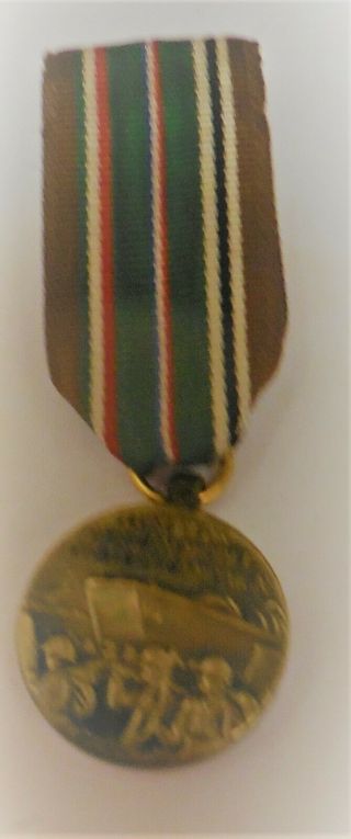 U.  S.  Wwii European African Middle Eastern Campaign Medal & Ribbon 1941 - 1945