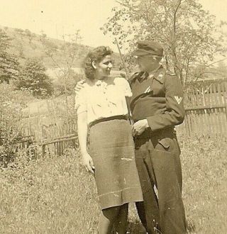 Loving Pic German Panzer Obergefreiter Posed On Leave W/ His Girl In Field