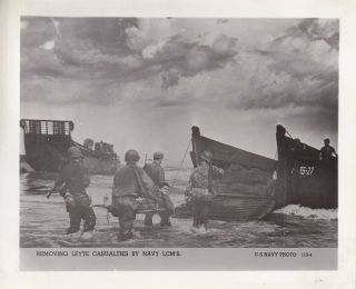 Wwii Us Navy Photo Evacuating Wounded On Leyte Beach Philippines 656