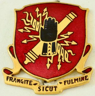 65th Armored Field Artillery Battalion Crest Di/dui Cb Foreign Made