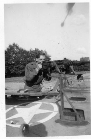 Wwii Photo - Gi Posed W/ Halftrack 50 Cal Gun,  Germany 1945
