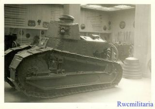 Port.  Photo: Detailed View Of Us M1917 Light Tank
