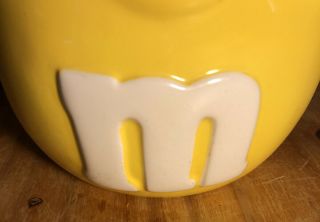 M&M ' s Yellow Ceramic Candy /Cookie Jar Galerie 2002 w/ Lid 2