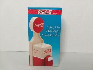 Coca - Cola Vending Machine - - Salt And Pepper Shakers Aluminum 1993 Nip Look
