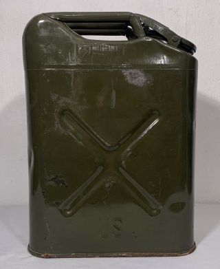 Vintage Olive Drab U.  S.  Army Jerry Can 18” Steel Gas Water Can 1981