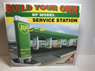 Build Your Own Bp Gas Service Station Model Kit - 1995 Edition - Nib