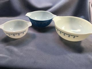 Pyrex Cinderella Mixing Bowls - Blue Snowflake Garland - Set Of 3