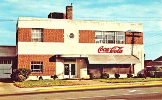 Reidsville Nc 697 South Scales Street Coca - Cola Bottling Company Postcard