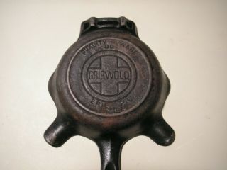 Vintage Griswold 570a Cast Iron 00 Skillet Ashtray W/matchbook Holder