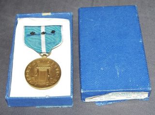 Boxed 1955 Korean Service Medal W/ 3 Campaign Stars