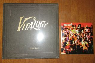 Pearl Jam Vitalogy Lp Vinyl E 66900 1st Epic 1994 & 1995 Fan Club 45