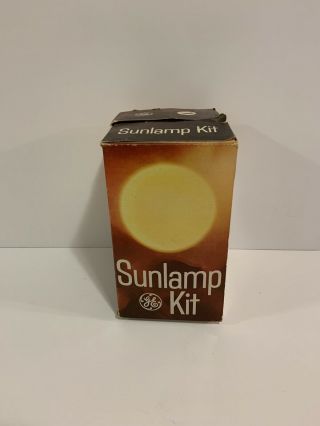 Vintage/antique General Electric Ge Sunlamp Sun Tan Kit With Clamp Box