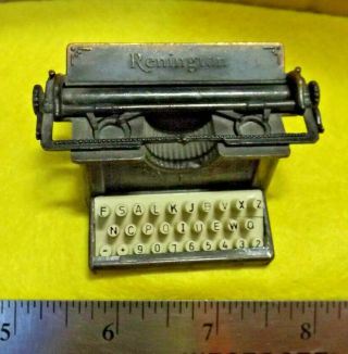 Miniature Vintage Die Cast Metal Renington Typewriter Pencil Sharpener Guc
