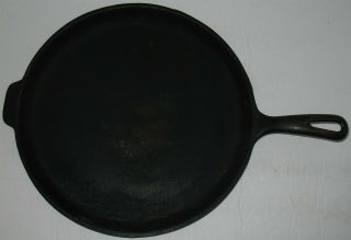 Vintage 11 1/4 " Black Cast Iron Round With Handle Griddle Sits Flat
