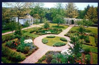 1960s Garden Of The Residence Of General Salem Towne,  Old Sturbridge Village,  Ma