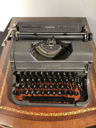 Vintage 1940’s Underwood Universal Typewriter Charcoal Grey