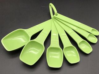 Set Of 7 Nos Vintage Lime Green Tupperware Measuring Spoons With Ring