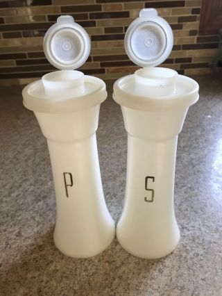 Vintage Tupperware Salt And Pepper Shakers - Large Hourglass 6” 718