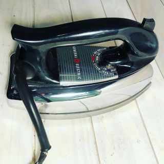 Vintage General Electric Steam And Dry Iron 189f40