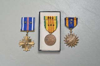 Vietnam War U.  S.  Navy/marine Corps Dfc/air Medal Group