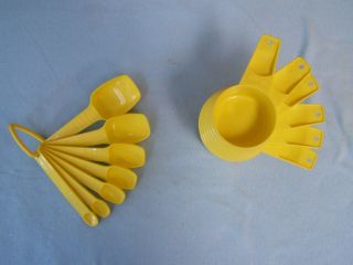Tupperware Bright Yellow Measuring Set 6 Cups & 7 Spoons Vintage