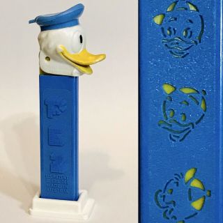 Die - Cut 2.  6 Austria Vintage Donald Duck No Feet Pez Dispenser - Disney - As - Is