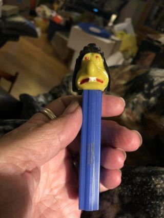 Pez With No Feet Mr Ugly Dark Blue Base With Light Green Head