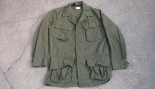 Old Us Vietnam War Era 1970 Dated Slanted Pocket Fatigue Shirt Size X - Small