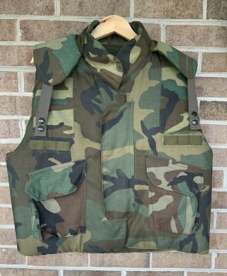 Military Woodland Camouflage Camo Body Armor Fragmentation Vest Size L