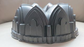 Nordic Ware Cathedral 10 Cup Bundt Cake Pan Heavy Cast Aluminum