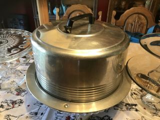 Vintage 11 " Regal Ware Double Aluminum Covered Cake Carrier Locking Lid