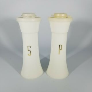 Vintage Set Of Tupperware Salt & Pepper Shakers Hourglass