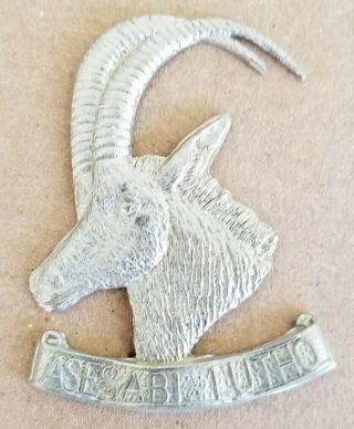 Rhodesian Armoured Car Regiment Rhodesia Africa Sable Animal Metal Beret Badge