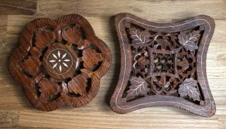 2 Vintage Hand Carved Wooden Footed Wood Trivets Hot Plates Pot Holders