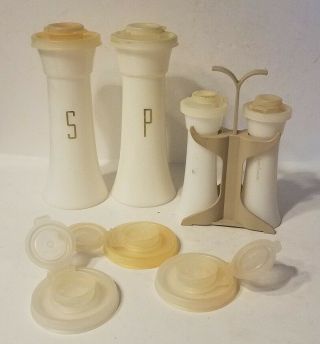 Vintage Tupperware Salt And Pepper Hour Glass 6 " And Mini Xtra Lids Picnic