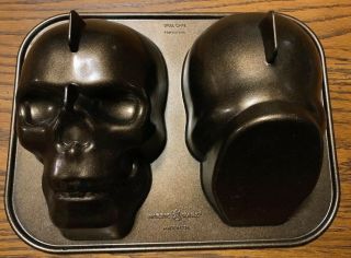Nordic Ware 3d Skull Cake Pan 9 Cup Halloween Spooky Heavy Metal Rock N’ Roll