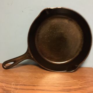 Vintage Wagner Ware Sidney - 0 - Cast Iron Number 6 Cast Iron Frying Pan 1056h