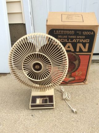 Vintage Lakewood 12 " 3 - Speed Oscillating Fan Model 1200a