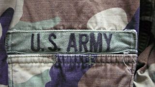 US ARMY WOODLAND CAMO BDU SHIRT W PATCHES 36th INFANTRY DIVISION MEDIUM REGULAR 3