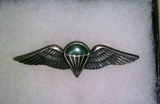 South Africa Parachute Special Forces Jump Wing Badge,  Metal,  Black & Green