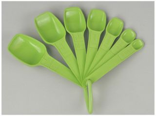 Vintage Tupperware Set Of 7 Apple Green Measuring Spoons W/ring 1266 - 1272 Euc